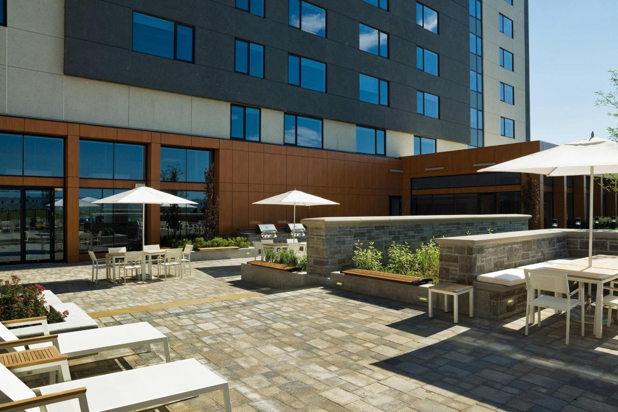 Element Vaughan Southwest Экстерьер фото